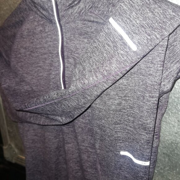 Nike Dri-fit long sleeved shirt - Picture 2 of 5